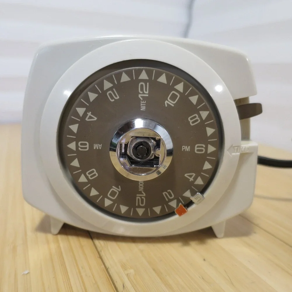 Vintage Intermatic Time-All Lamp & Appliance Timer Model A211-6 Tested & Working